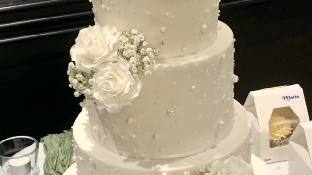 Becky's Wedding Cakes Crewe Cheshire