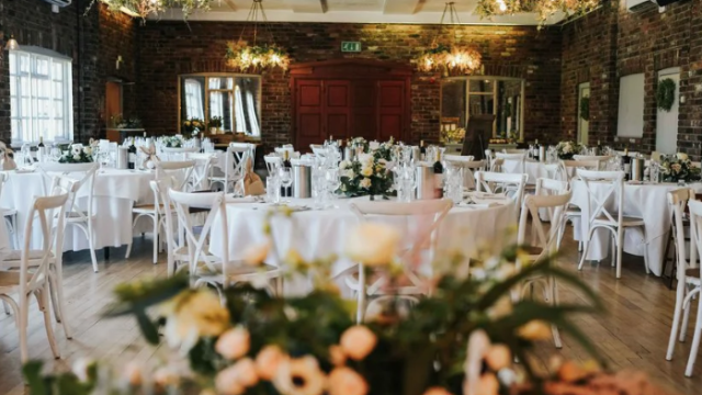 Bramble & Blooms Tarporley Cheshire Wedding Florist