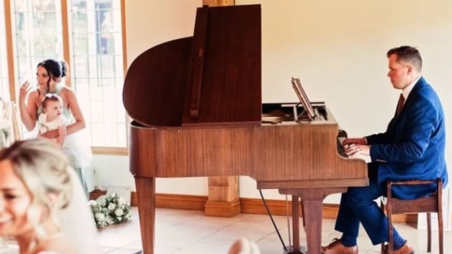 Chris Morris Warrington Cheshire Wedding Pianist