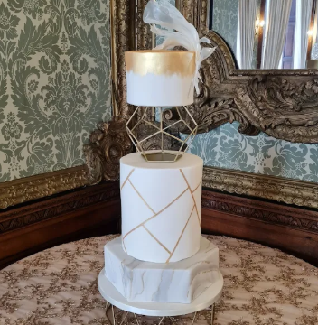 Fiona Hackshall Wedding Cakes Nantwich