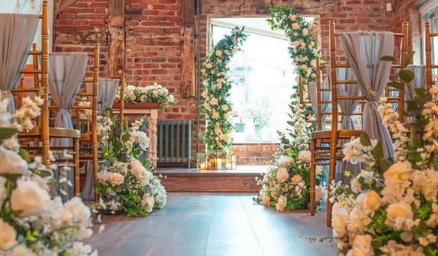 The Hidden Barn At 94 Knutsford Intimate Cheshire Barn Wedding Venue